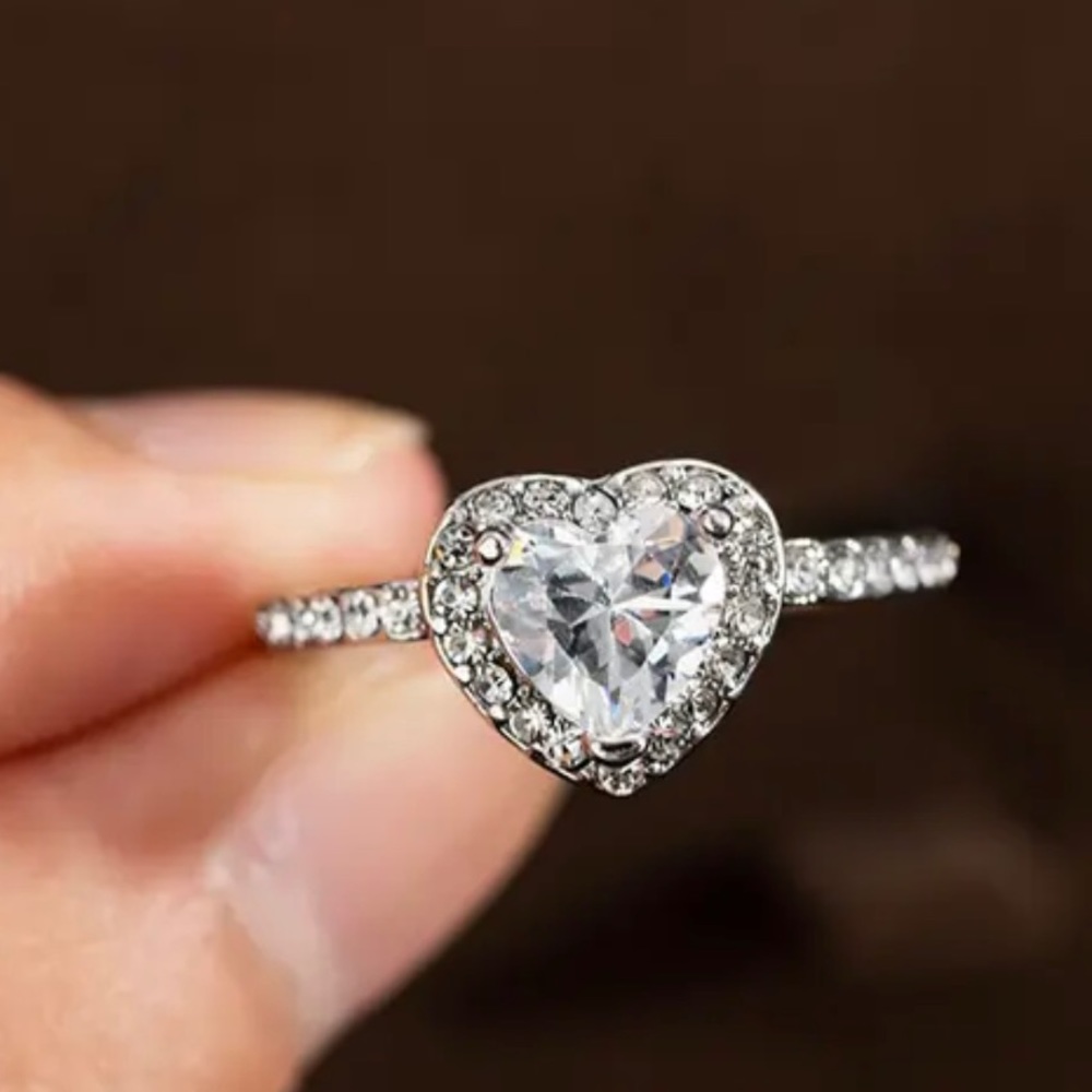 New cute heart ring